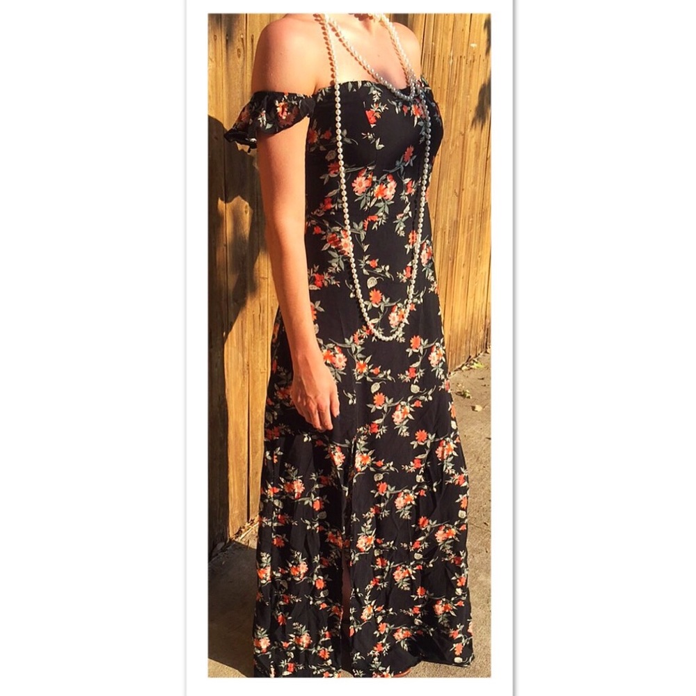 Off shoulder maxi dress